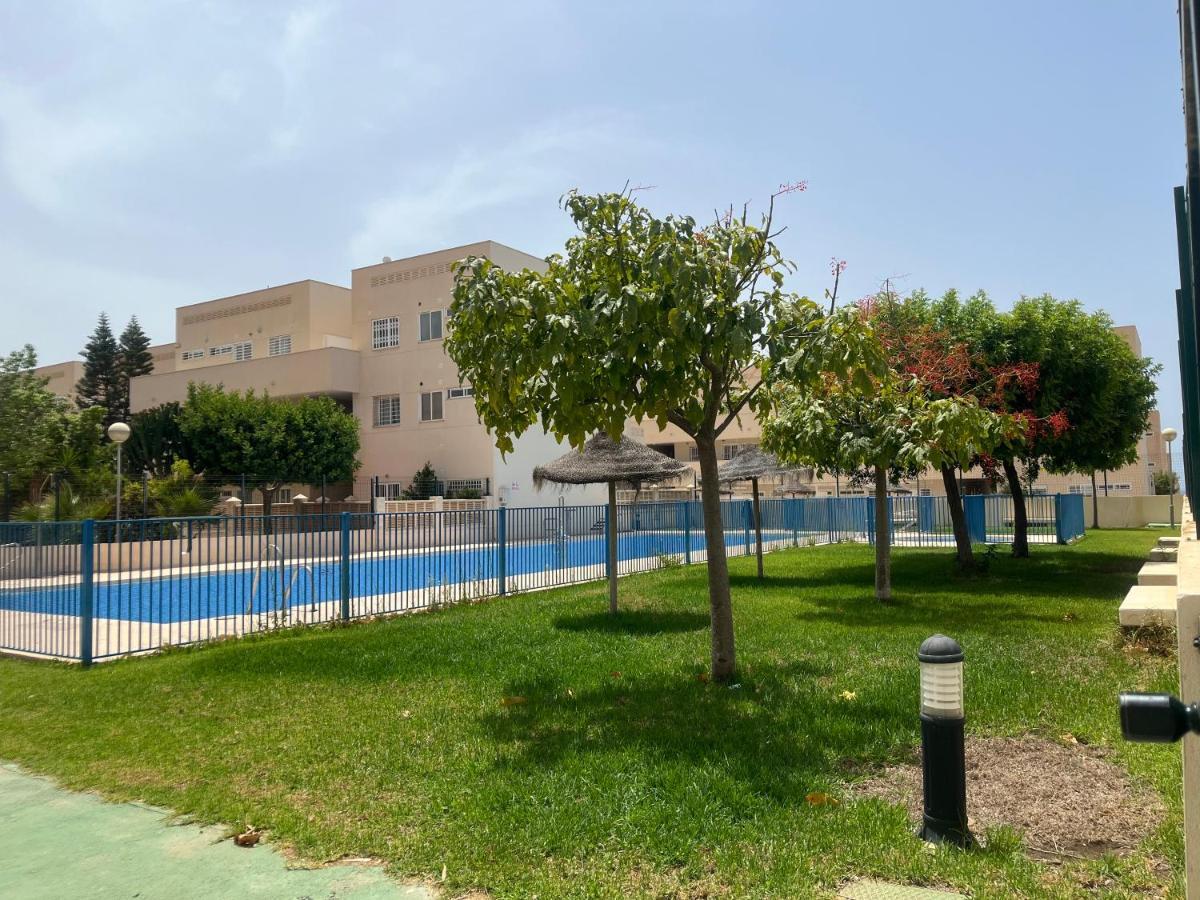 شقة Toyo Golf المرية المظهر الخارجي الصورة